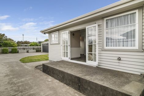 Photo of property in 162 Waihi Road, Hawera, 4610