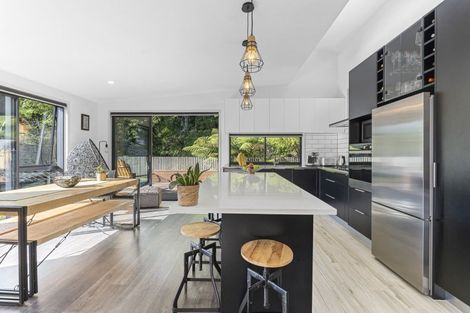 Photo of property in 4 Bright Way, Lower Vogeltown, New Plymouth, 4310