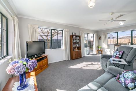 Photo of property in 54 Cambridge Terrace, Masterton, 5810