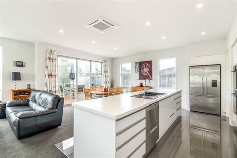 Photo of property in 7 Rostrevor Place, Mairehau, Christchurch, 8052