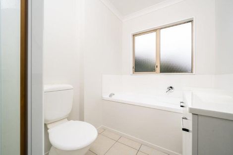 Photo of property in 50 Erlestoke Crescent, Churton Park, Wellington, 6037