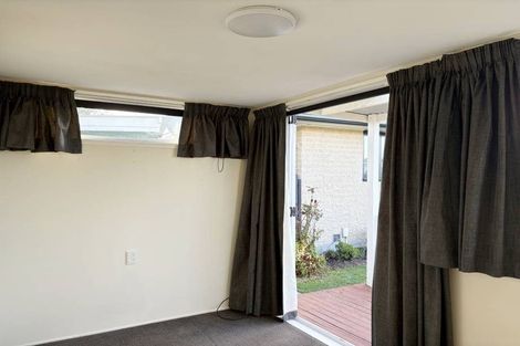 Photo of property in 21 Sapphire Street, Casebrook, Christchurch, 8051