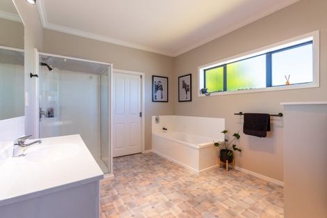 Photo of property in 122 Guy Street, Dannevirke, 4930