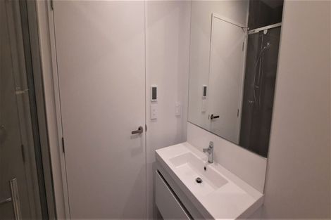 Photo of property in 2/37 Webb Street, St Albans, Christchurch, 8014