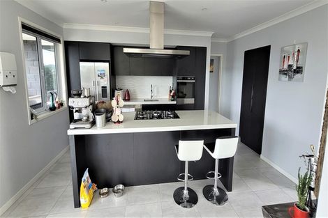 Photo of property in 266 Lakes Boulevard, Pyes Pa, Tauranga, 3112