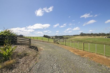 Photo of property in 280a Rimmer Road, Helensville, 0875