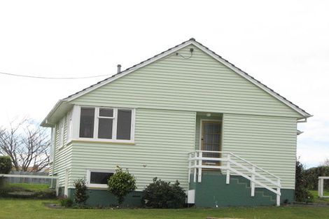 Photo of property in 68 Cook Street, Marfell, New Plymouth, 4310