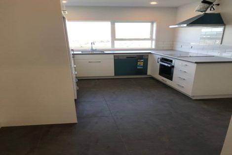 Photo of property in 25 Sugarloaf Road, Brooklyn, Wellington, 6021