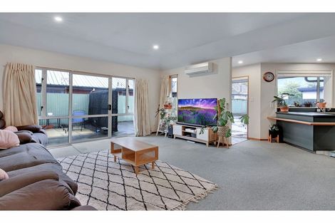 Photo of property in 95 Vagues Road, Northcote, Christchurch, 8052