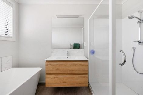 Photo of property in 12 Ruru Street, Cambridge, 3434