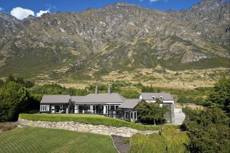 Photo of property in 11 Carlin Creek Drive, Drift Bay, Queenstown, 9371