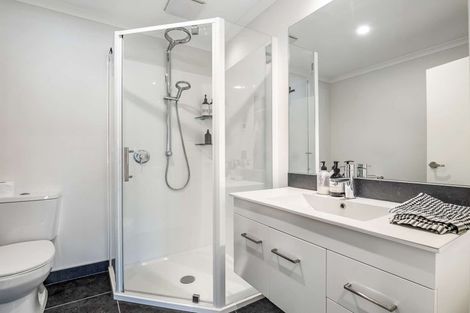 Photo of property in 3 Seafarer Crescent, Stanmore Bay, Whangaparaoa, 0932