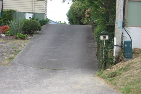 Photo of property in 7a Roberts Road, Glenfield, Auckland, 0629