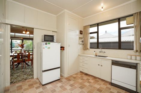 Photo of property in 25 Albert Street, Winton, 9720