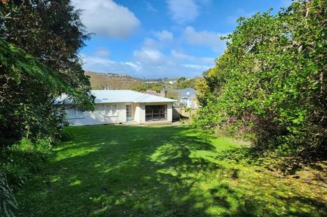 Photo of property in 118 Broderick Road, Johnsonville, Wellington, 6037