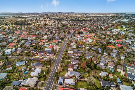 Photo of property in 155 View Road, Sunnyvale, Auckland, 0612