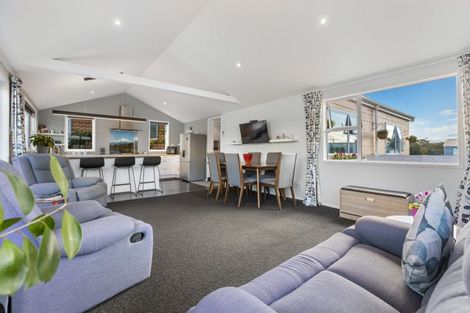 Photo of property in 5a High Street West, 4320