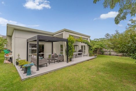 Photo of property in 7 Wells Place, Whitianga, 3510