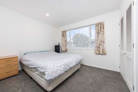 Photo of property in 3/124 Hutchinson Avenue, New Lynn, Auckland, 0600
