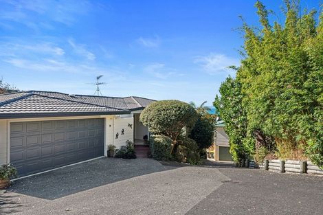 Photo of property in 2/18 Ngahere Views, Orewa, 0931