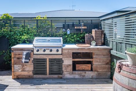 Photo of property in 44 Trafalgar Street, Maori Hill, Timaru, 7910