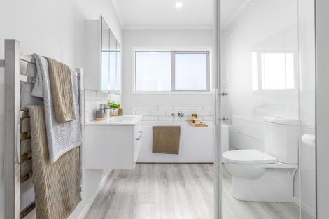 Photo of property in 18 Schooner Drive, Whitby, Porirua, 5024