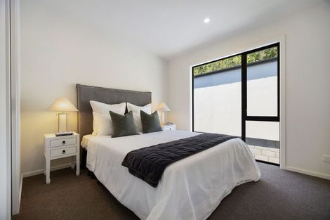 Photo of property in 14 Vancouver Drive, Queenstown, 9300