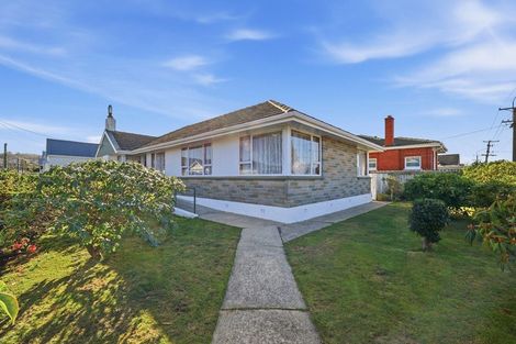 Photo of property in 132 Macandrew Road, South Dunedin, Dunedin, 9012