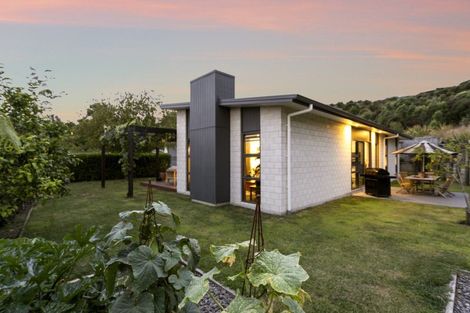 Photo of property in 15 Kakemai Rise, Pyes Pa, Tauranga, 3112