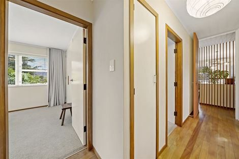 Photo of property in 10 Taioma Crescent, Te Atatu Peninsula, Auckland, 0610