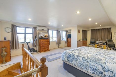 Photo of property in 457 Don Buck Road, Massey, Auckland, 0614