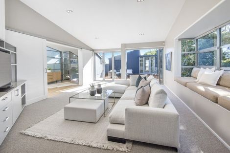 Photo of property in 53a Stanley Point Road, Stanley Point, Auckland, 0624