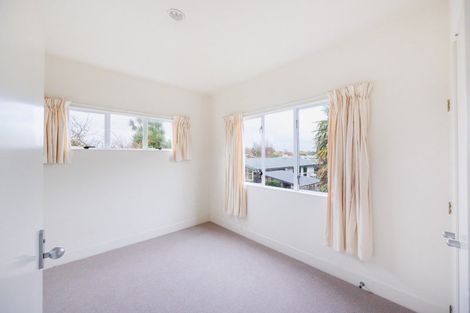 Photo of property in 5 Balcairn Place, Terrace End, Palmerston North, 4410