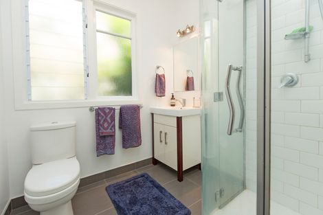 Photo of property in 49 Langton Road, Stanmore Bay, Whangaparaoa, 0932