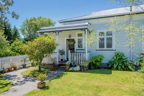 Photo of property in 209 Tiro Tiro Road, Levin, 5510