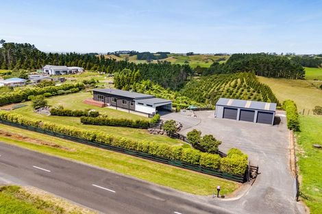 Photo of property in 281 Upland Road, Tarurutangi, New Plymouth, 4372