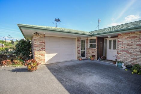 Photo of property in 16 Kotare Crescent, Pahi, Paparoa, 0571