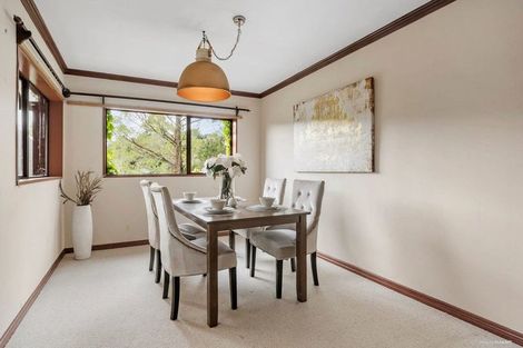 Photo of property in 11 Hebe Place, Birkenhead, Auckland, 0626