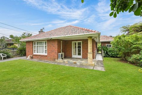 Photo of property in 11 Heath Street, St Andrews, Hamilton, 3200