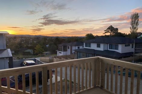Photo of property in 10 Arataki Way, Glen Eden, Auckland, 0602