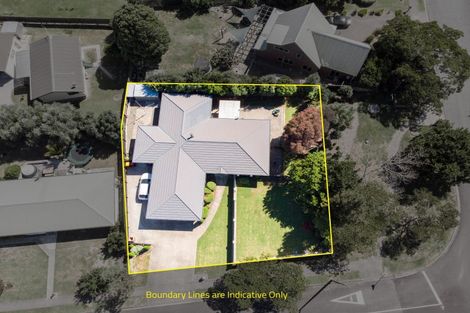 Photo of property in 1 Harris Place, Ngatea, 3503