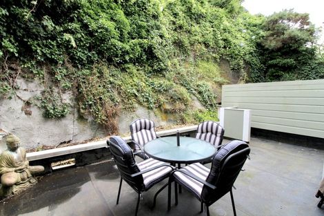 Photo of property in 318u3 Tinakori Road, Thorndon, Wellington, 6011