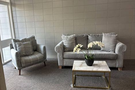 Photo of property in 14 Clendon Court, Roslyn, Palmerston North, 4414