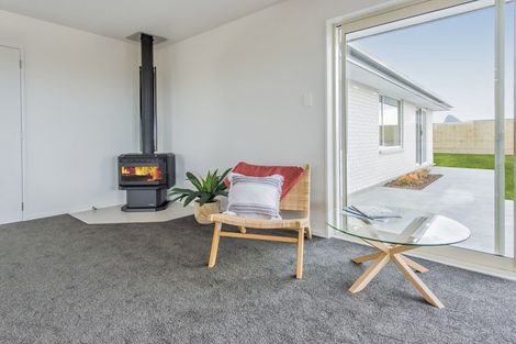 Photo of property in 58 Sandhurst Drive, Papamoa Beach, Papamoa, 3118