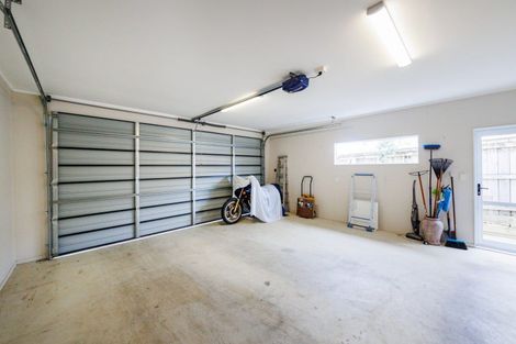 Photo of property in 10 Galea Grove, Kelvin Grove, Palmerston North, 4414