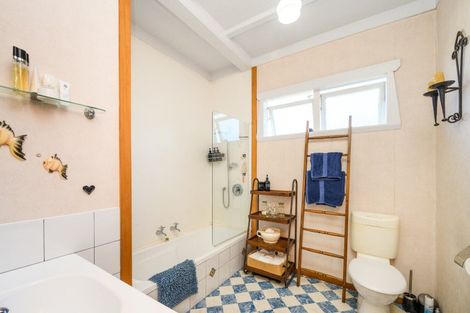 Photo of property in 24 Matipo Street, Takaro, Palmerston North, 4410