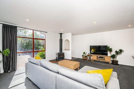 Photo of property in 21 Kentwood Drive, Woodridge, Wellington, 6037