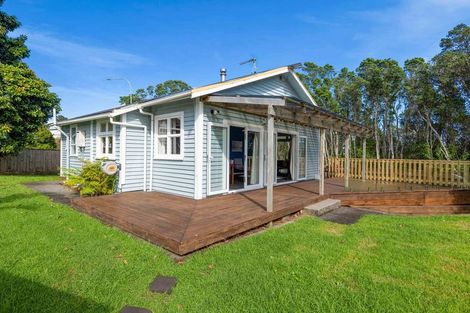 Photo of property in 33 Baring Terrace, Strandon, New Plymouth, 4312