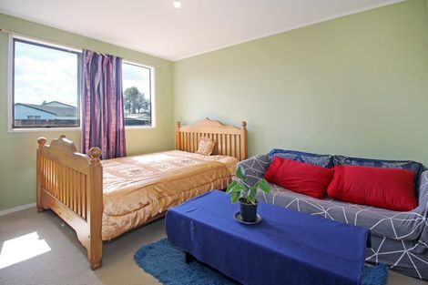 Photo of property in 7 Le Havre Place, Takanini, 2112