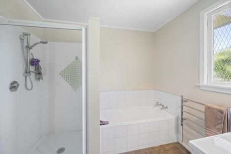 Photo of property in 241 Mayfair Avenue, Mayfair, Hastings, 4122